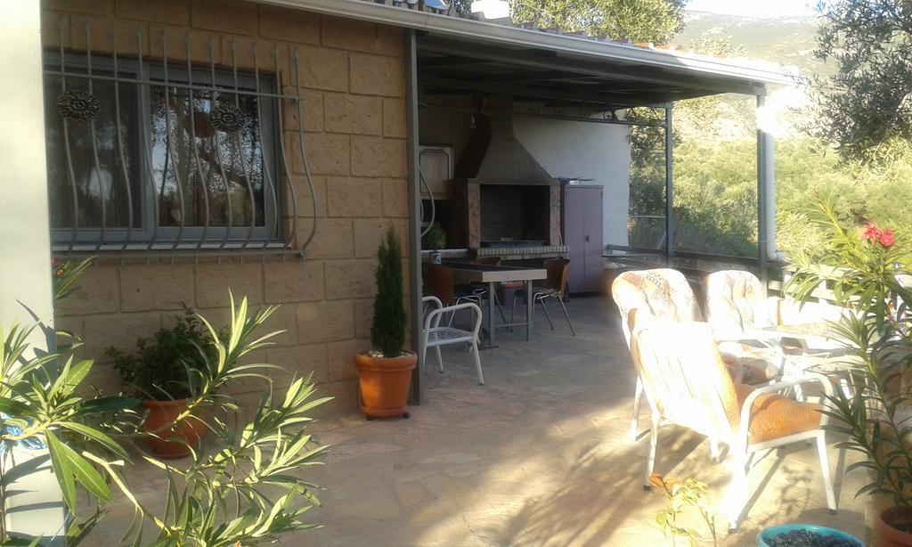 Sunny Holiday Home Kalamata Exterior photo