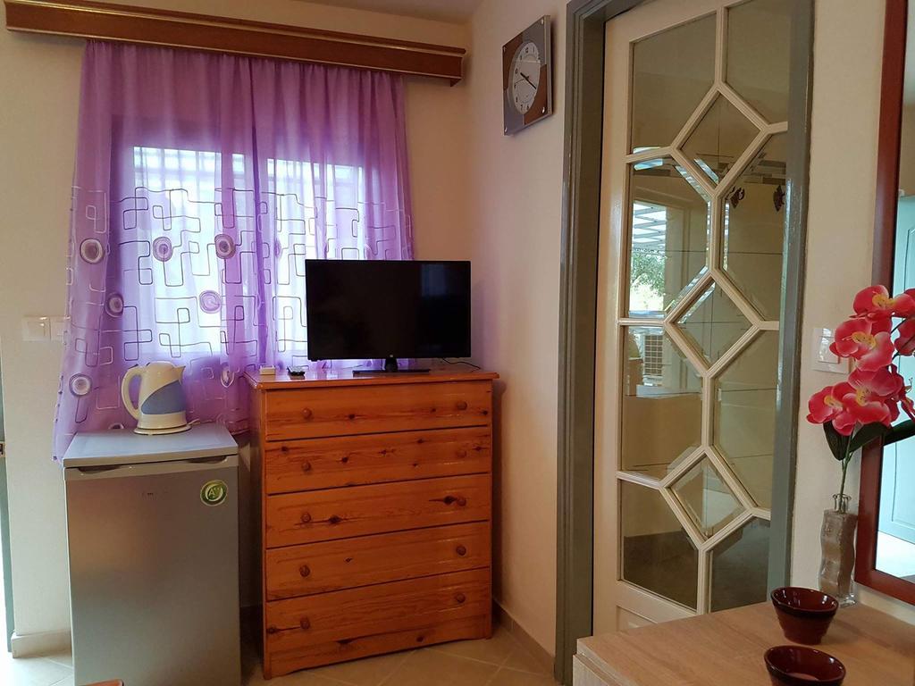 Sunny Holiday Home Kalamata Exterior photo